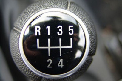 Koks automobilio judėjimo režimas yra taupiausias ir mažina aplinkos taršą?